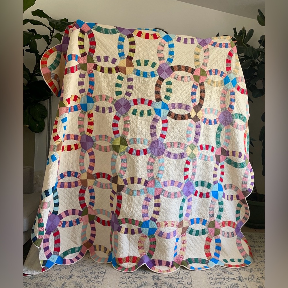 Vintage Colorful Handmade Double Wedding Ring Quilt 82x90